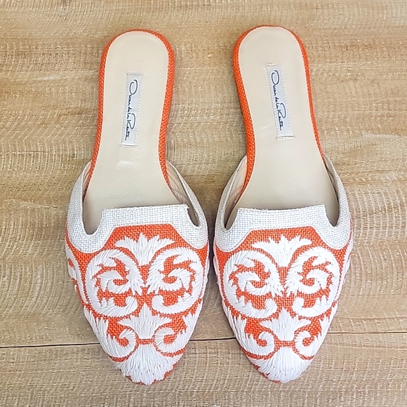Oscar de la Renta Shoes - Oscar de la Renta embroidered raffia flat mule
